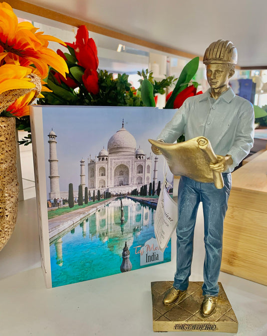 Estatueta Profissão Engenheiro Escultura Resina Enfeite 25cm