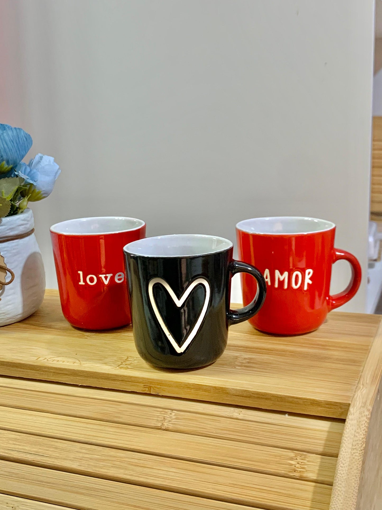 Caneca de Porcelana Love 170ml