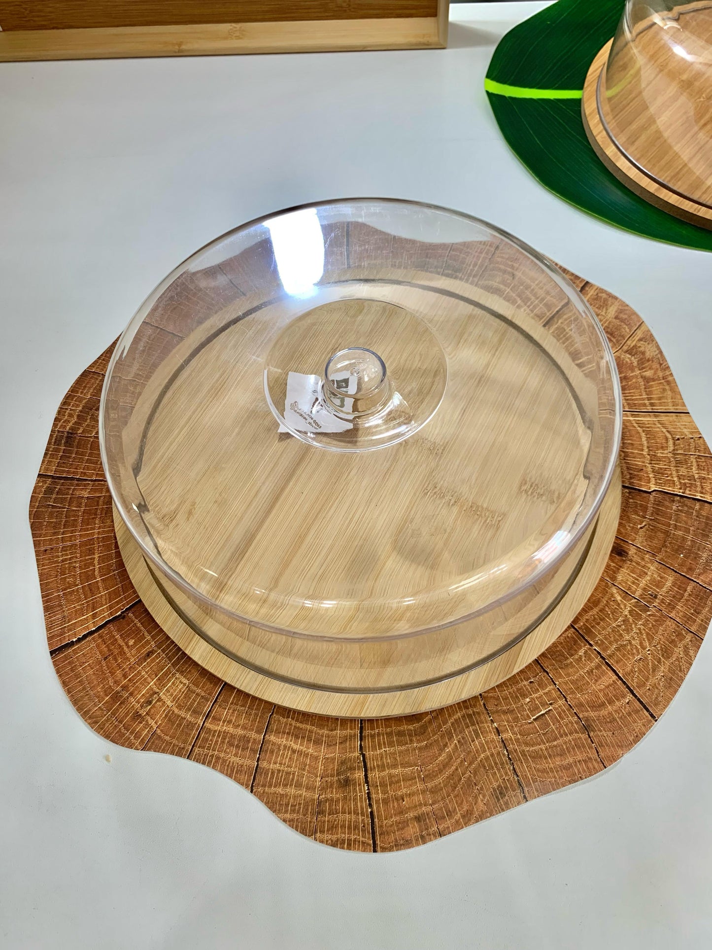 Prato para Bolo de Bambu com Tampa em Acrílico 28x9,3cm
