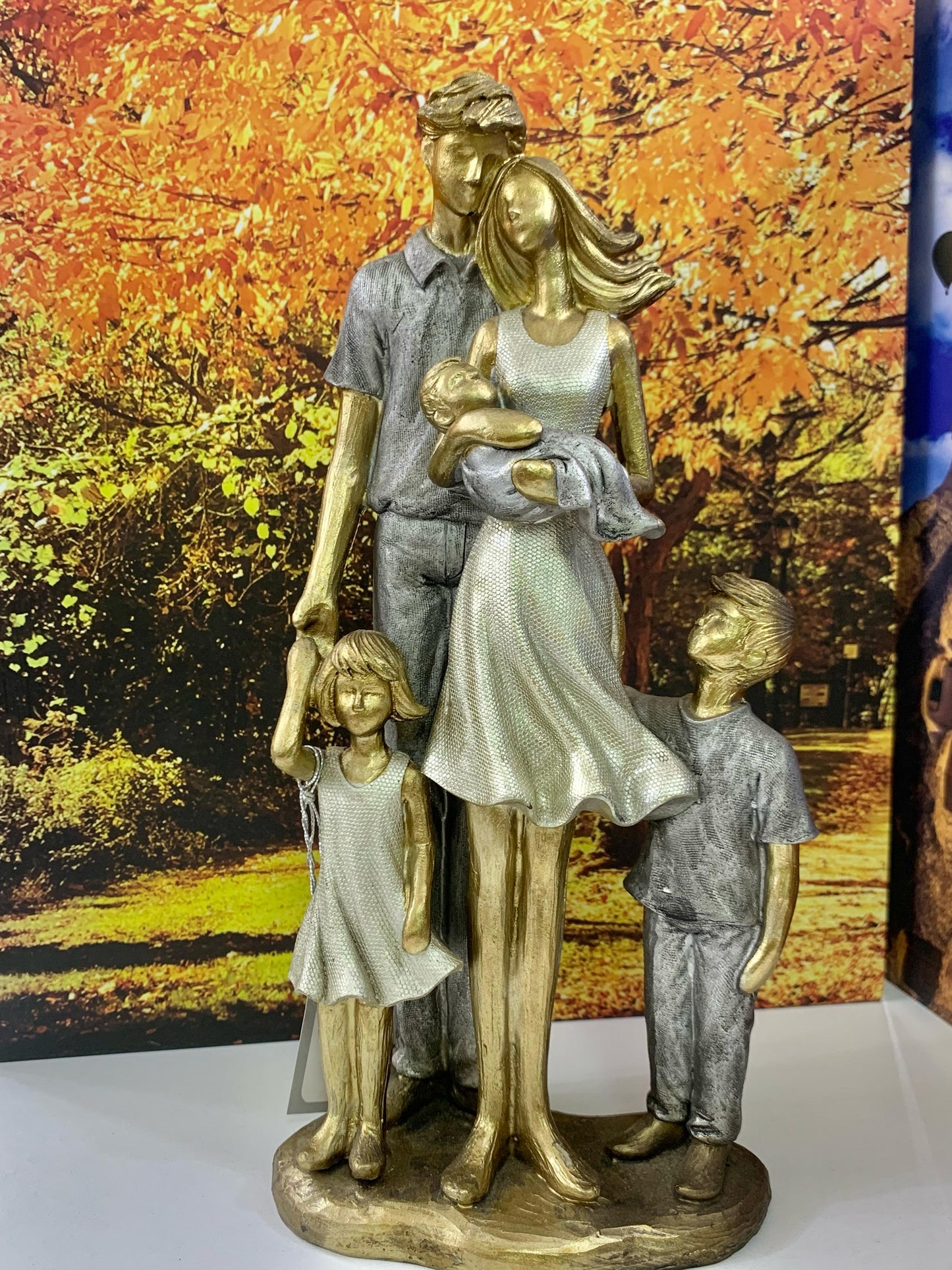 Escultura Estatua Familia Decorativa Mabruk Casal 3 Filhos
