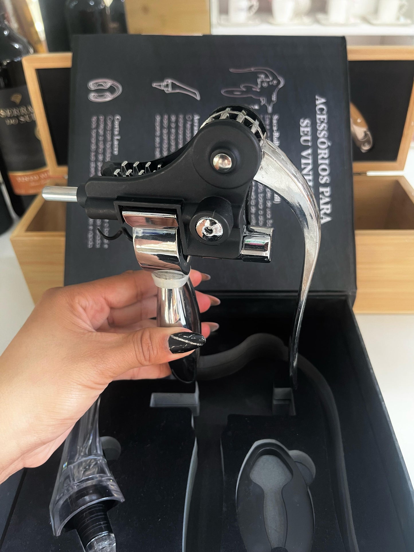 Conjunto 4 Peças Aço Inox para Vinho com Caixa BonGourmet Wolff