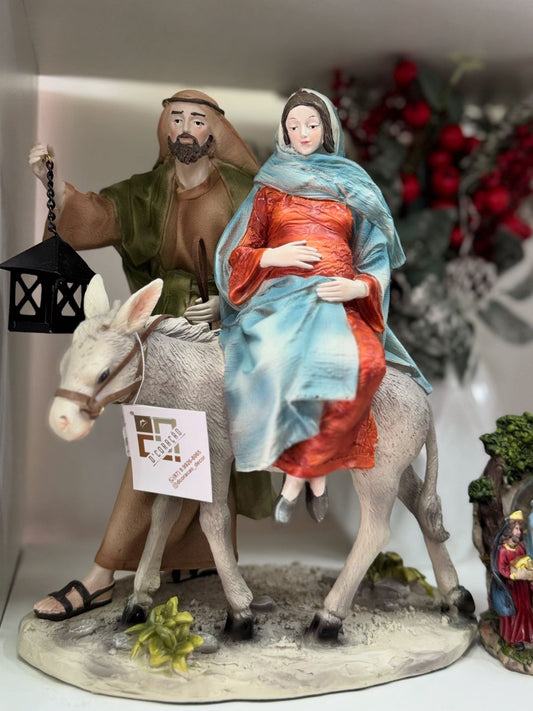 RESINA NATAL SAGRADA FAMILIA COLORIDO 30,5X25,5CM