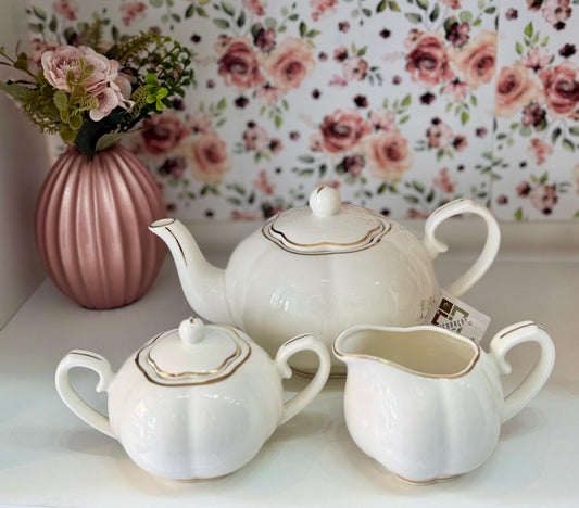 Kit chá new boné china com filado dourado L'Hermitage Camélia bule  1,2 litro branco