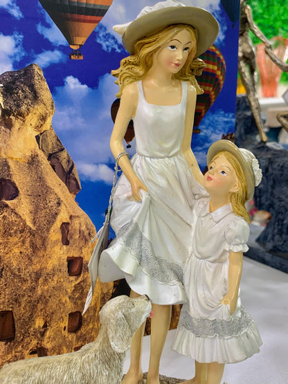 Mãe Com Filha e Pet Decorativo - Espressione