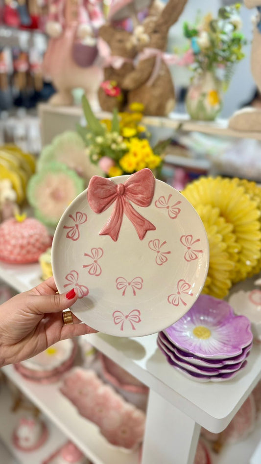 PRATO DE CERAMICA PARA DECORAR E SERVIR LAÇO BRANCO ROSA 21CM
