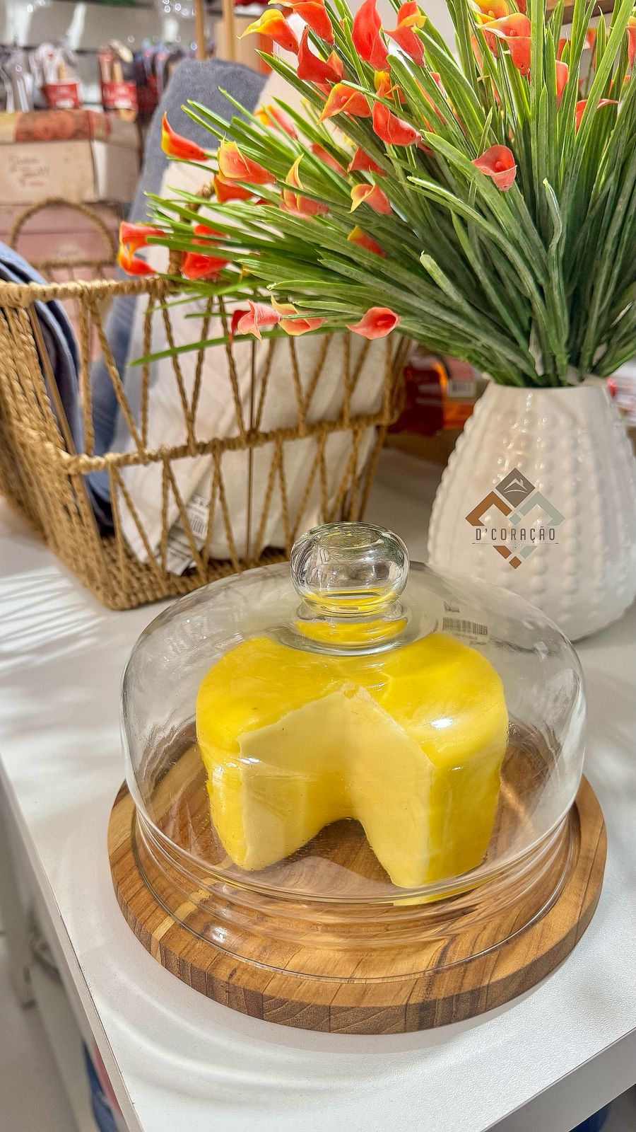 QUEIJEIRA EM MADEIRA NOBRE PARA ALIMENTOS COM TAMPA VIDRO 20CM